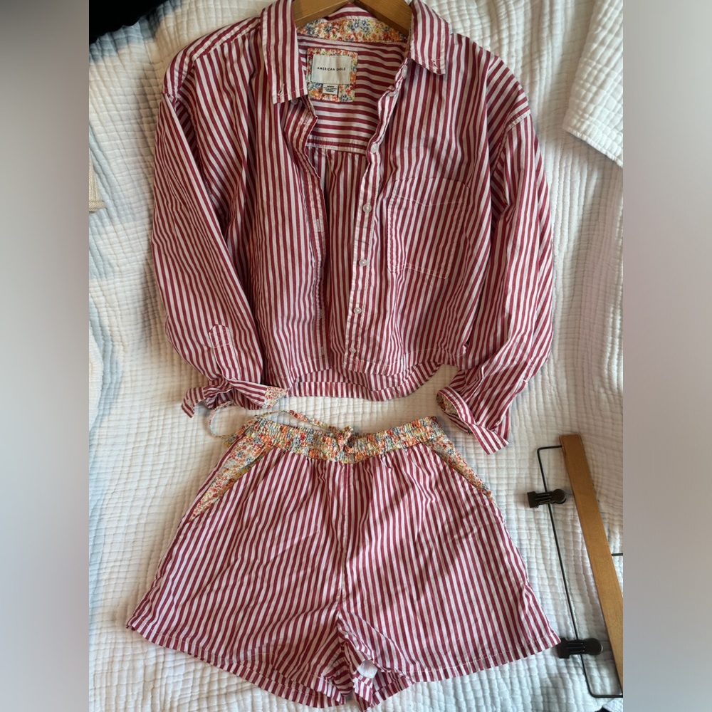 American Eagle Coord Set Stripe and Flowers Shirt and Shorts